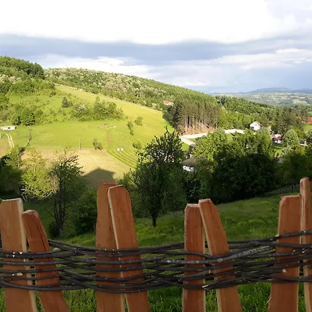 Bed & Breakfast Etno Selo Lelic *