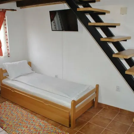 Etno Selo Lelic فندق مبيت وإفطار 3*